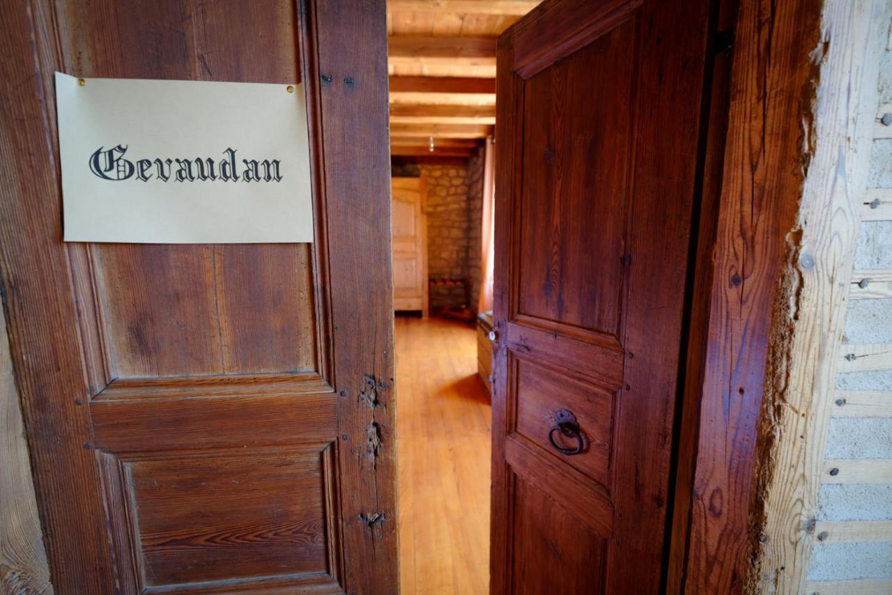 Le Petit Chateau Du Villard Le Malzieu-Forain Eksteriør bilde